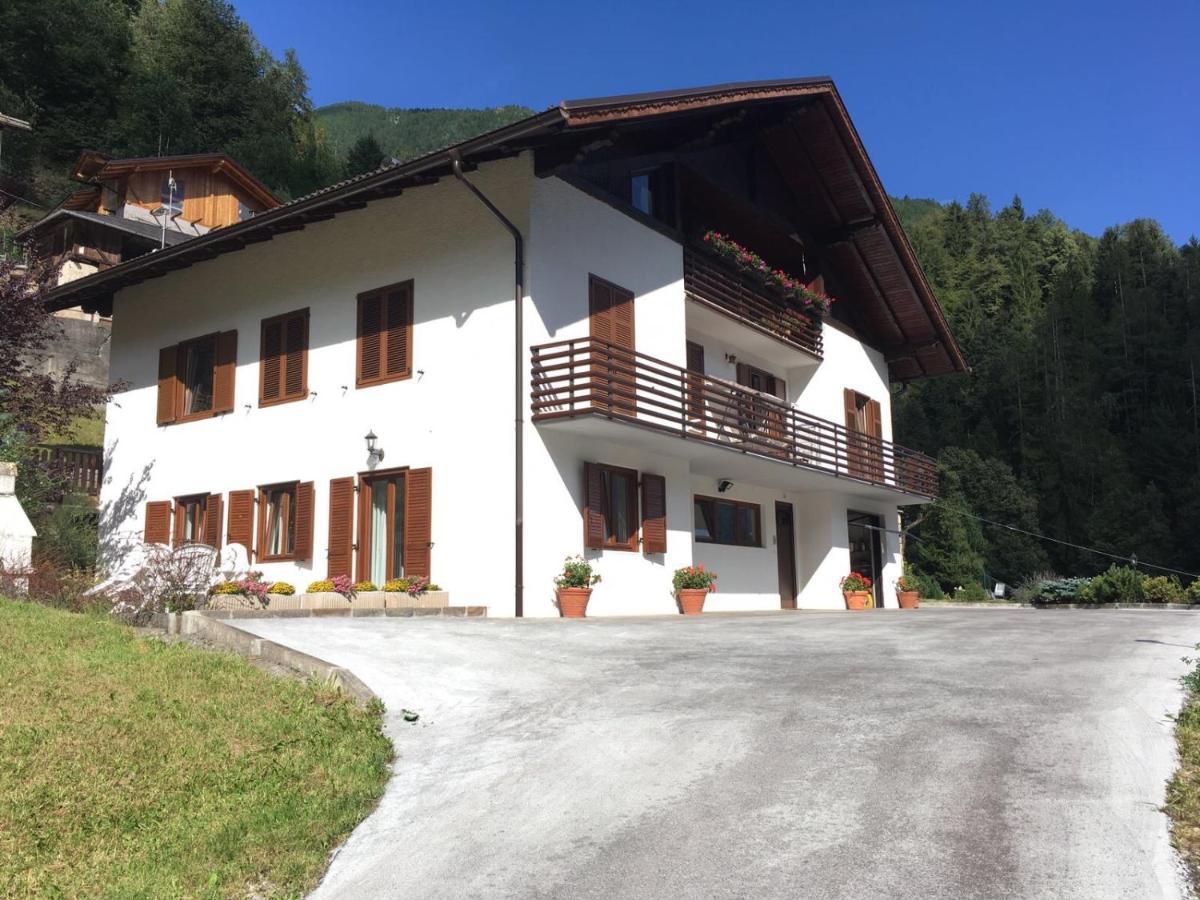 Villetta Sulle Dolomiti Pracorno di Rabbi Exteriör bild